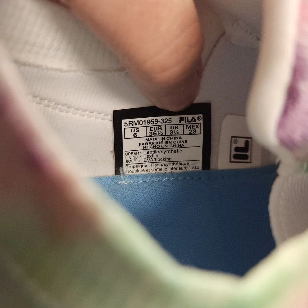 FILA Womens Running Shoes Foam Memory Foam Skyway 2.0 Tie Dye Size 6 Lightweight